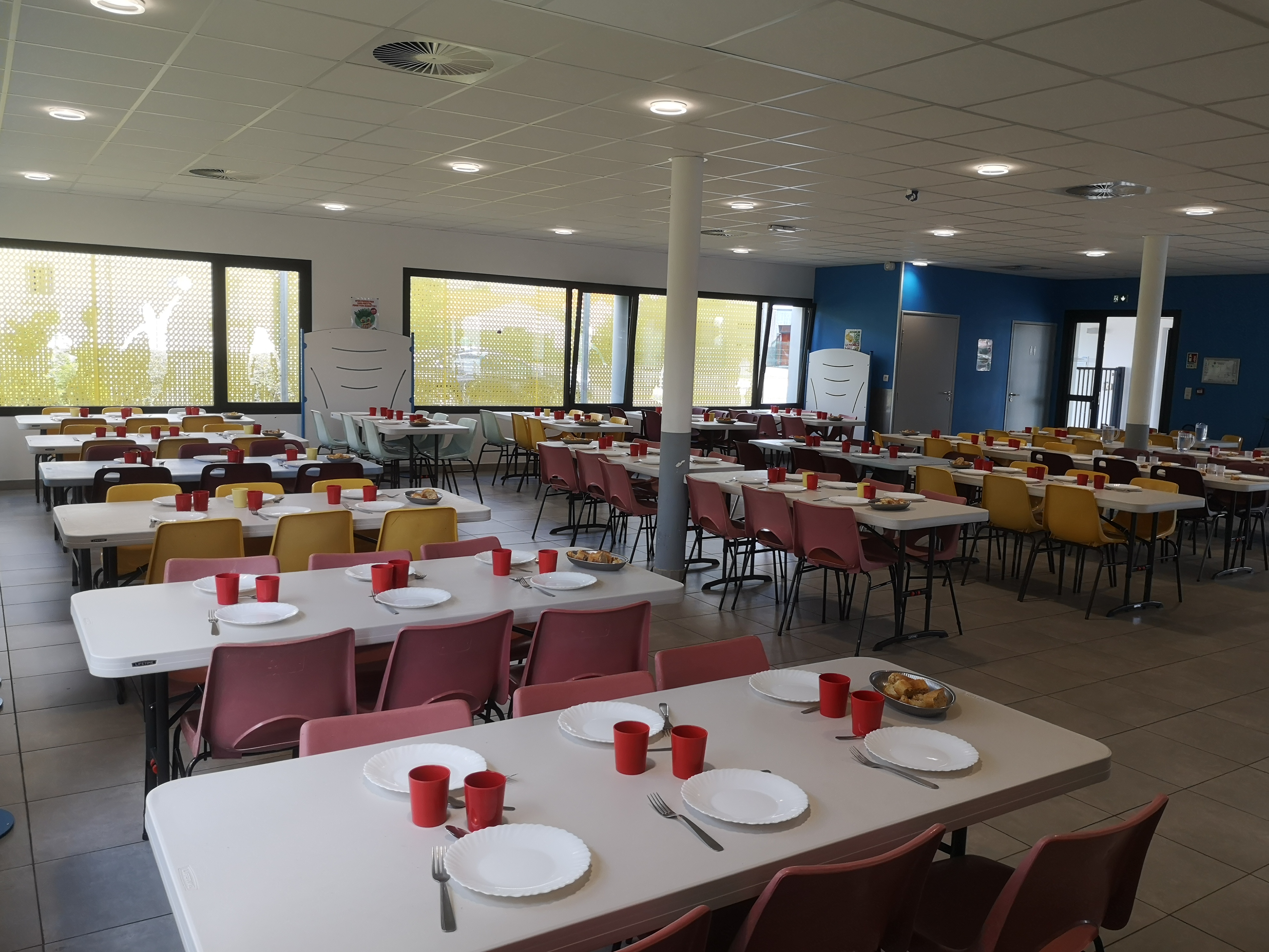 Cuisine centrale tables des grands