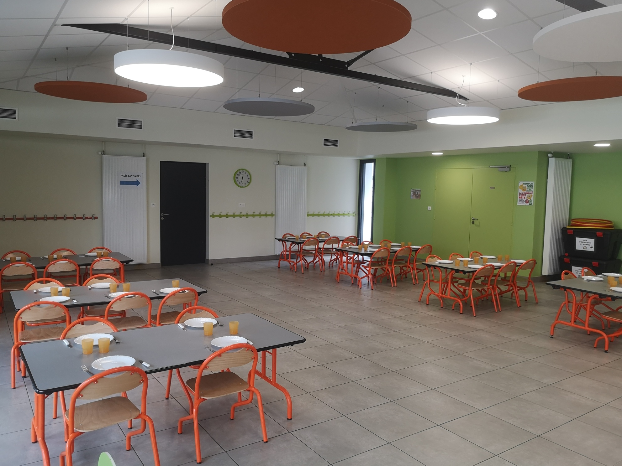 Cuisine satellite tables des petits