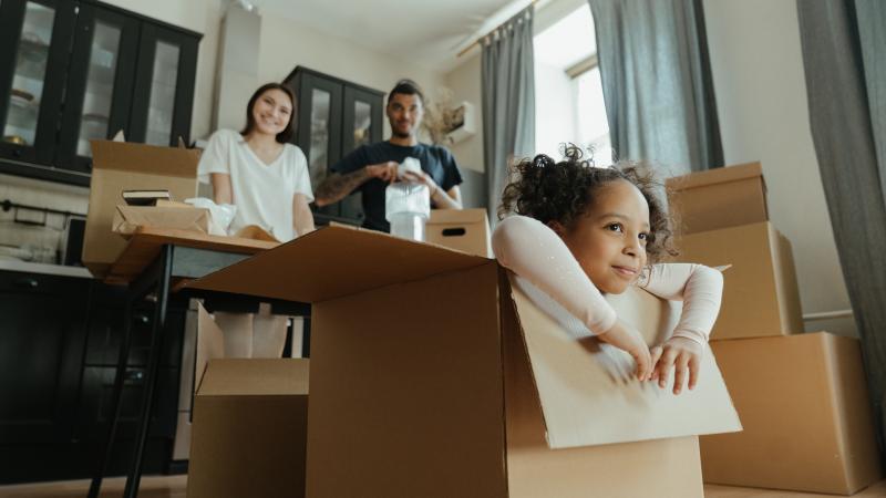 Famille qui emménage